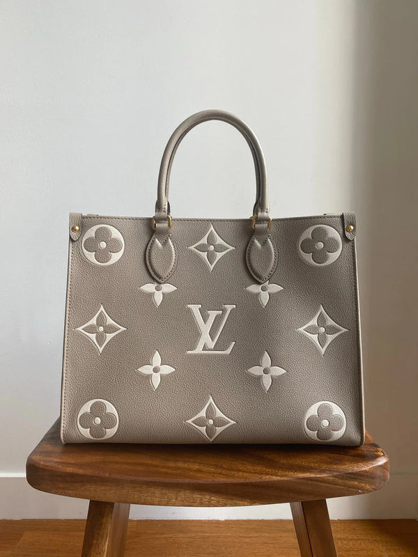 LOUISE VUITTON ONTHGO TOTE BAG