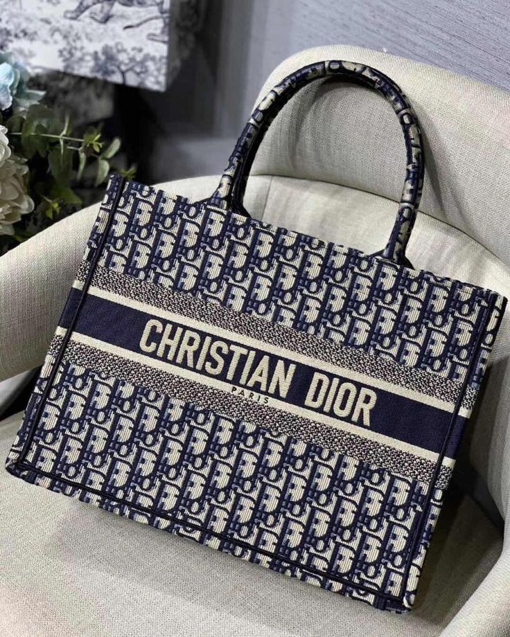 CHRISTAIN DIOR TOTE BAG