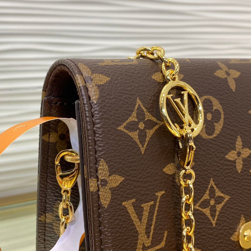 LOUIS VUITTON LILLY WALLET ON CHAIN