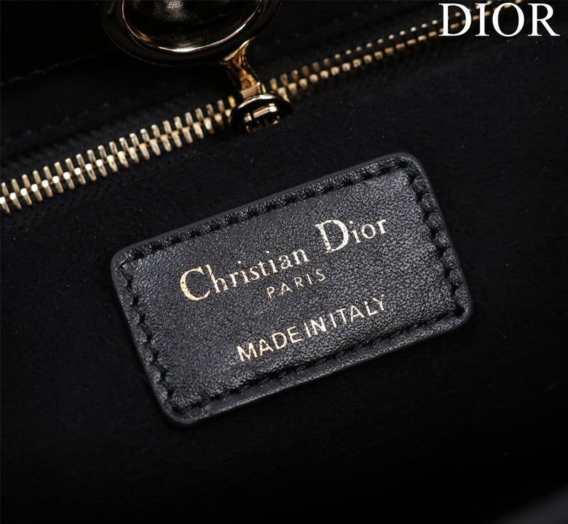 CHRISTIAN DIOR LADY HANDBAG