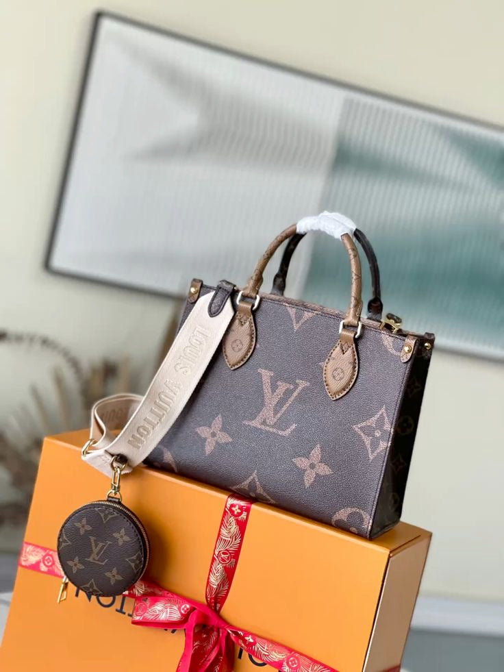 LOUIS VUITTON ONTHGO TOTE BAG PM