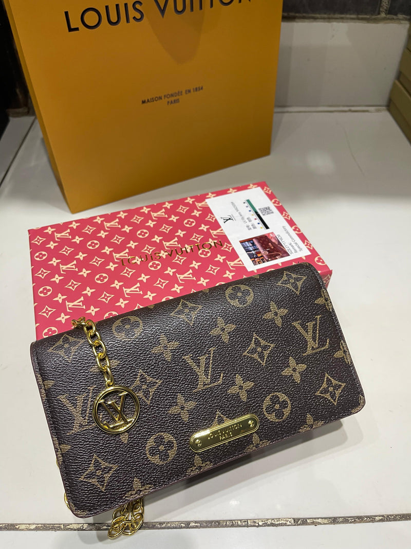 LOUIS VUITTON LILLY WALLET ON CHAIN