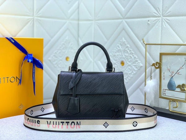 LOUIS VUITTON CLUNY MINI