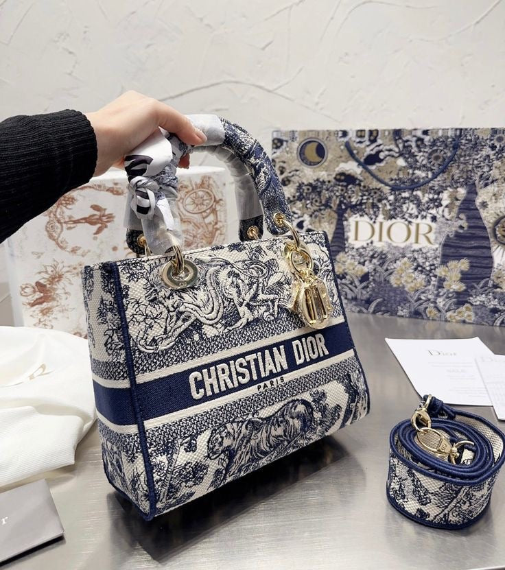 CHRISTIAN DIOR LADY LITE BAG